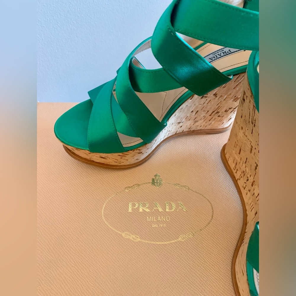 Prada Assenzio (absinthe/emerald green), 40/Size 9, criss cross cork wedge - Picture 14 of 15